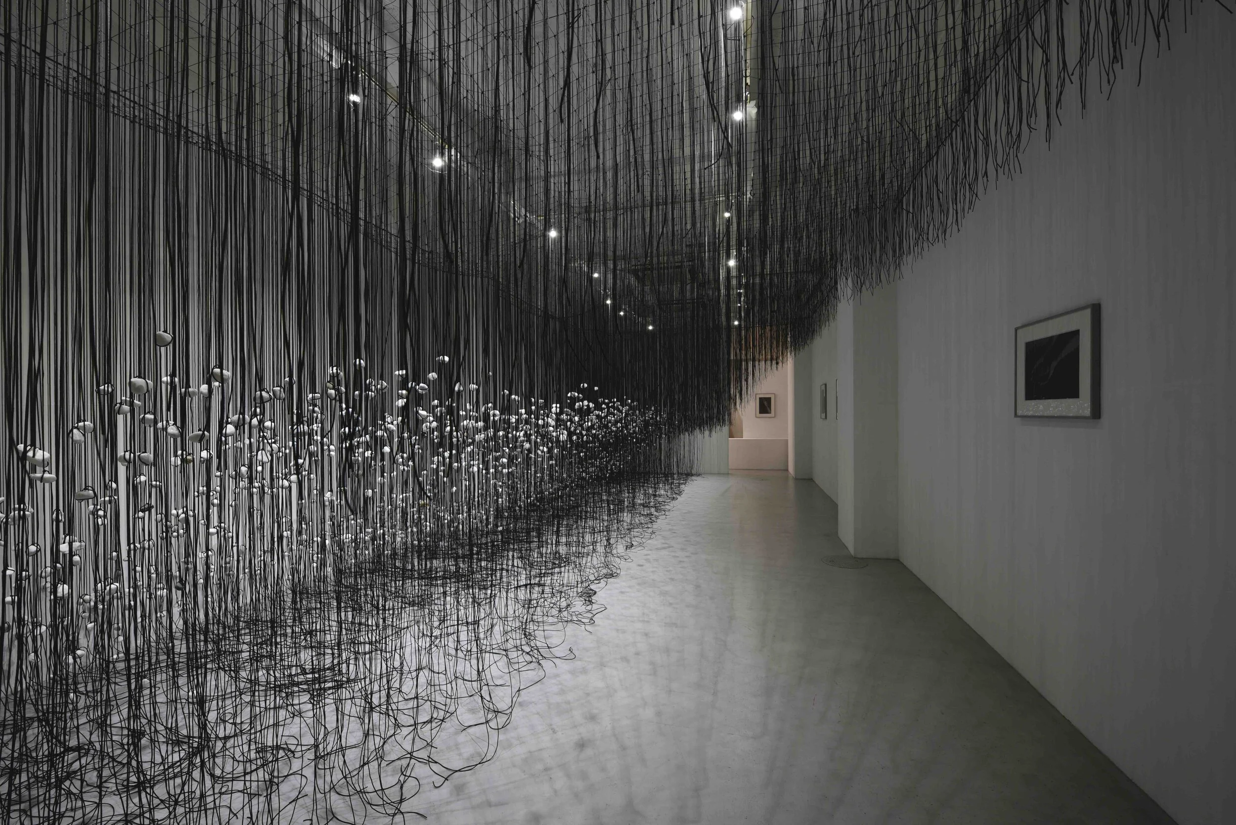 CHIHARU SHIOTA–塩田千春